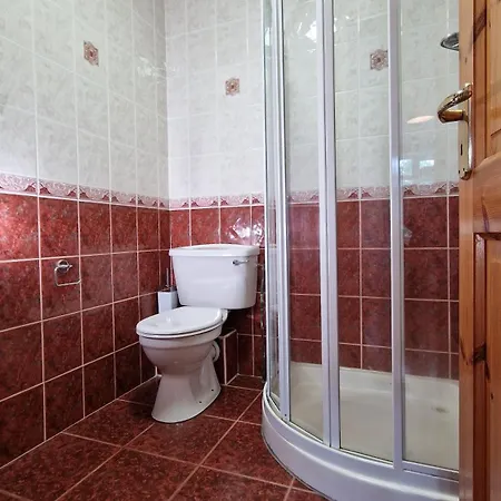 3 Bedroom Centre Apartment *