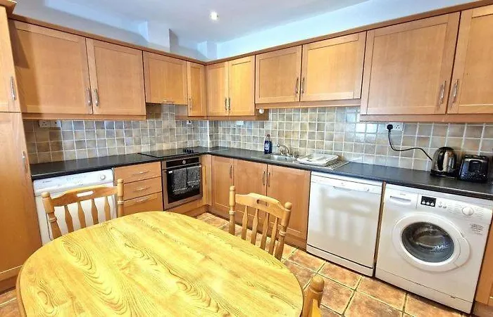 Appartement 3 Bedroom Centre *